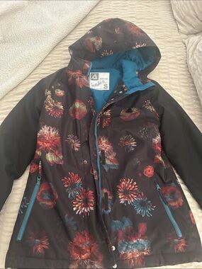 Aperture Floral Hooded snow Jacket - Black with Red & Teal Accents